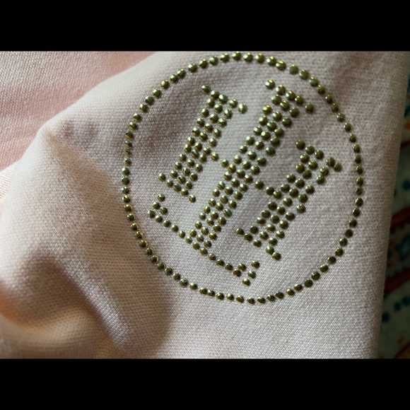 Sleeveless T-shirt - Picture 2 of 4